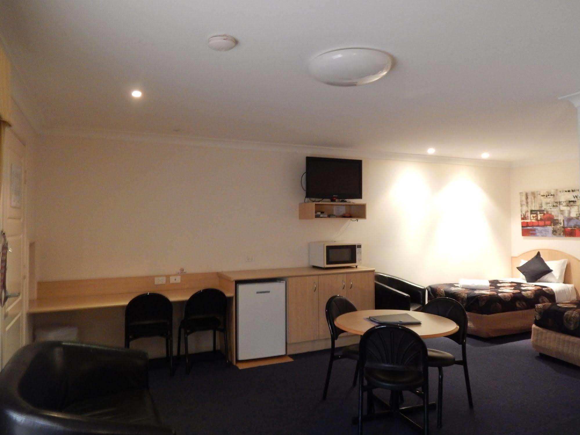 Cotswold Motor Inn Toowoomba Zewnętrze zdjęcie